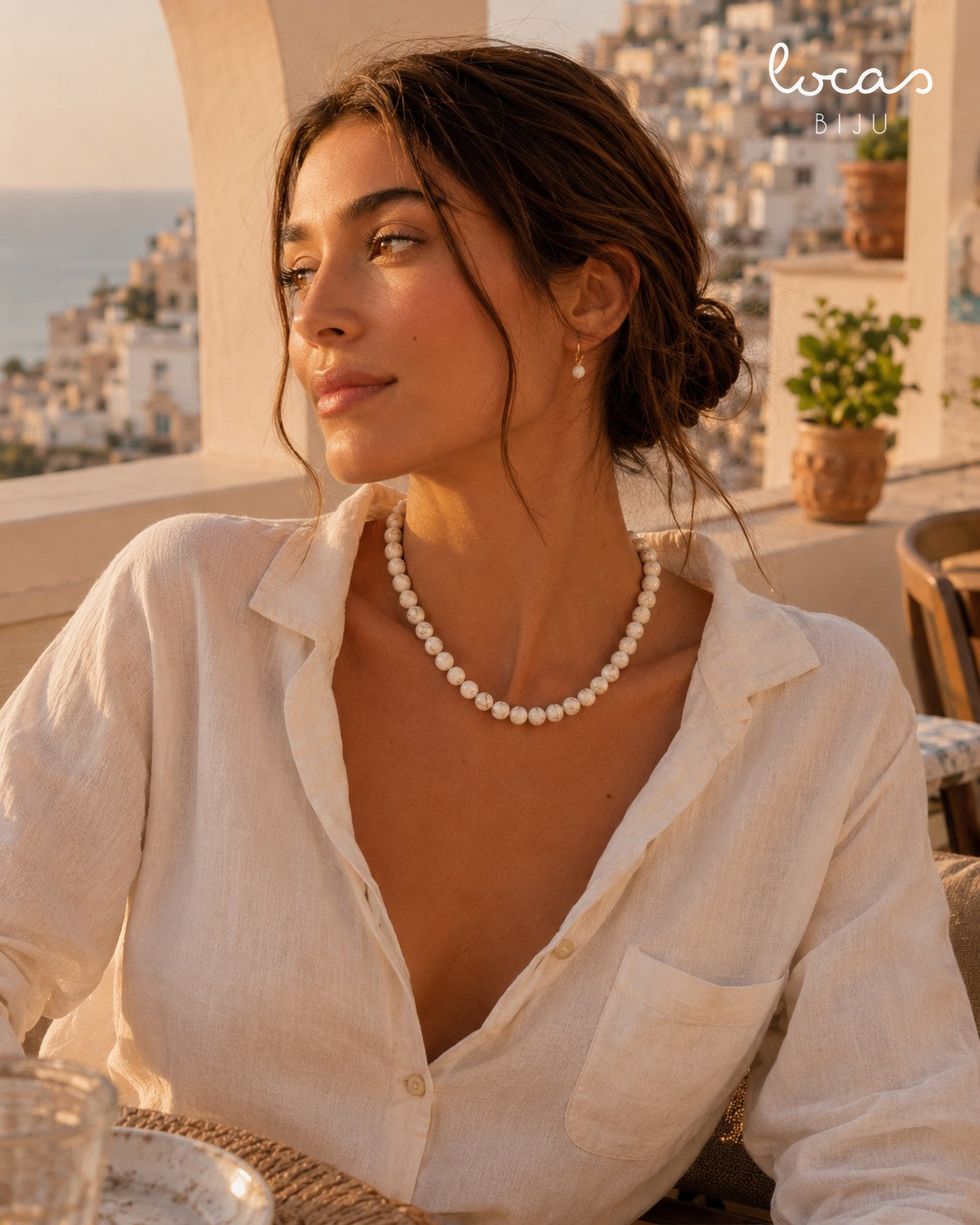 AVORIA colar branco marmoreado look com logótipo Locas Biju
